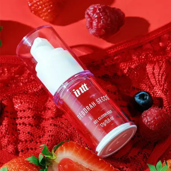 Gel estimulante clítoris INTT Frutos Rojos triple efecto calor pulsación vibración 17ml — Tántrika™